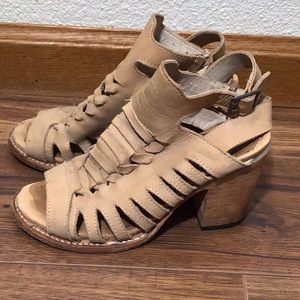 Free bird by Steven tan / nude leather sandals